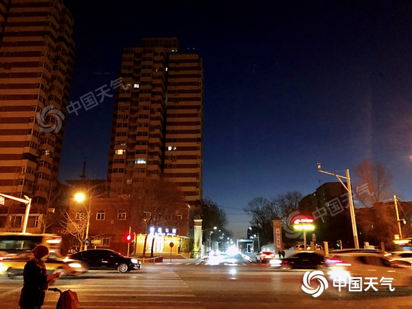 北京今天白天“晴”歌继续唱 夜间西部北部或有小雪现身