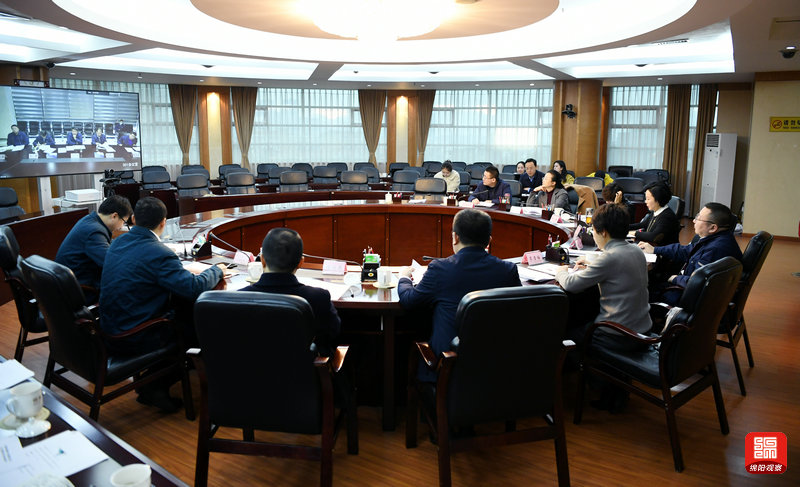 2021年1月6日，元方主持召开中国重汽绵阳生产基地扩能上量第三次联席会议  张莉 摄.jpg