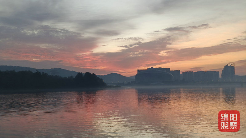 杨定端.jpg
