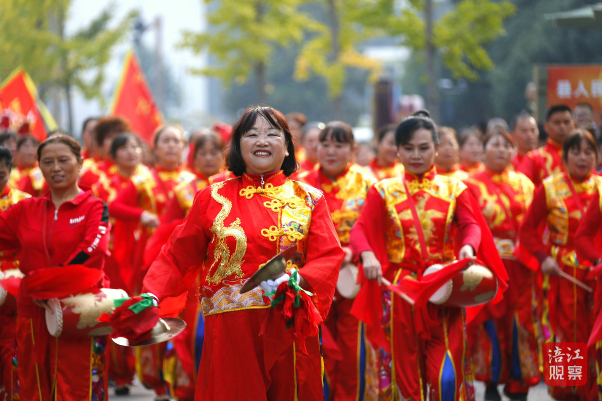 群众文化巡游3_1.jpg