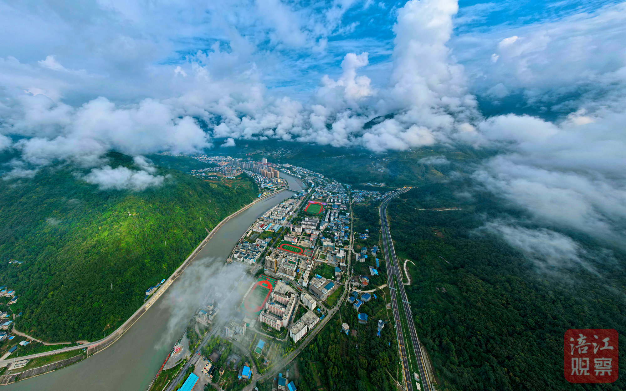 河北省石家庄市援建的平武新县城.jpg