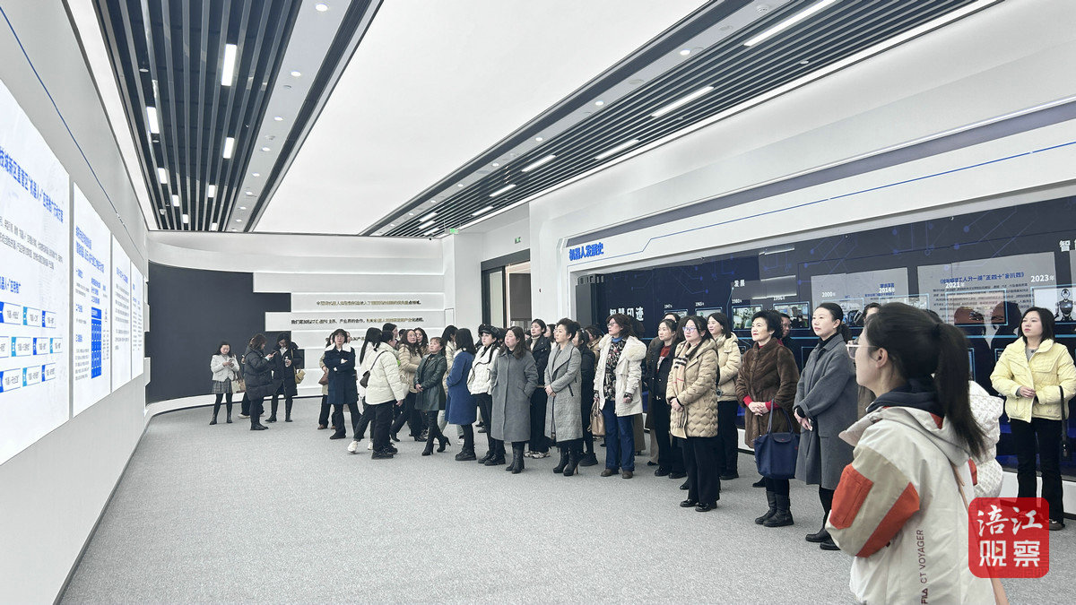 市妇联开展调研活动3_1.jpg