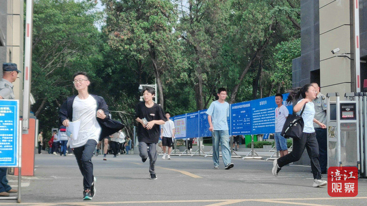 中考圆满落幕1_1.jpg